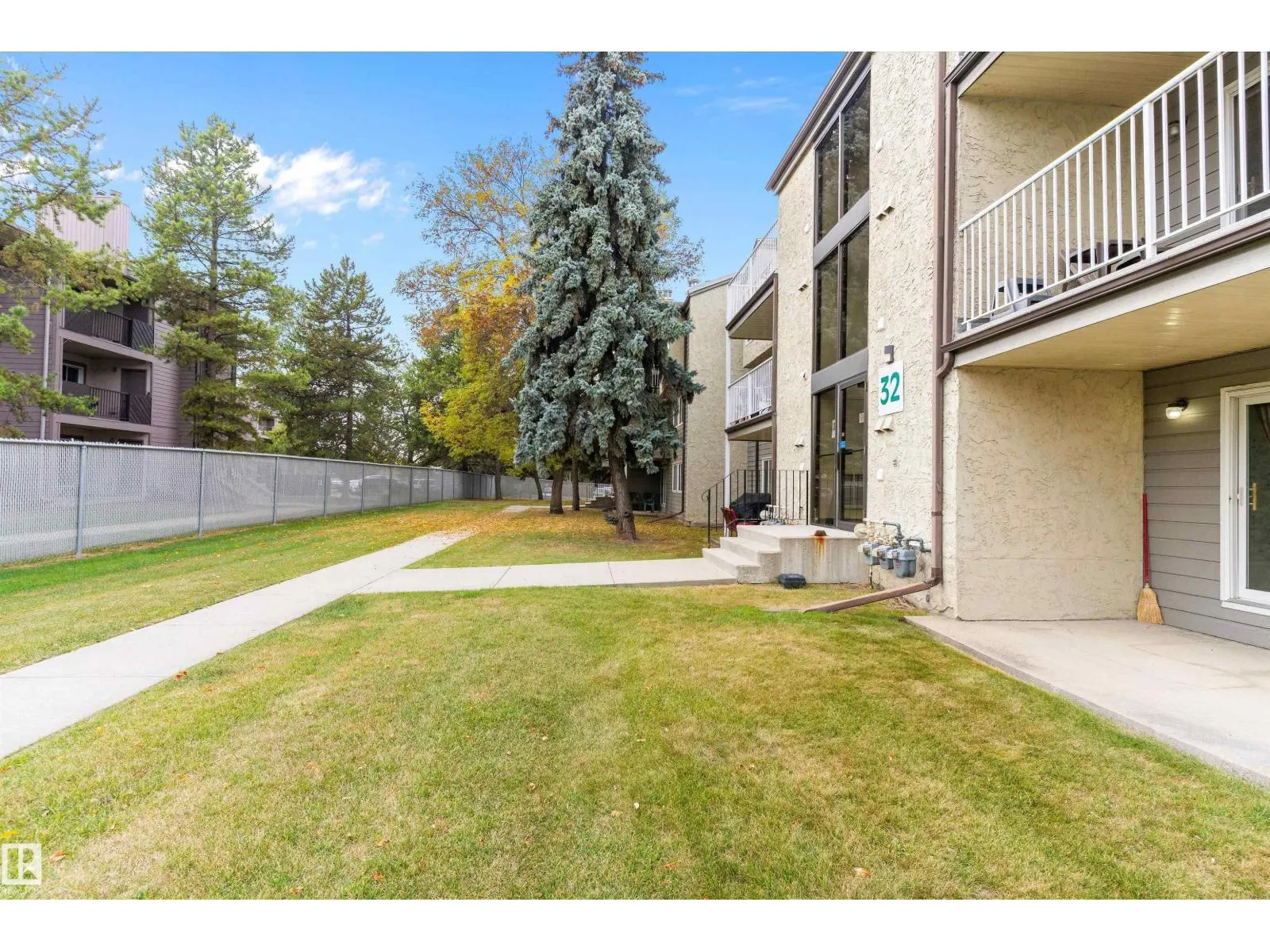 #105 32 ALPINE PL