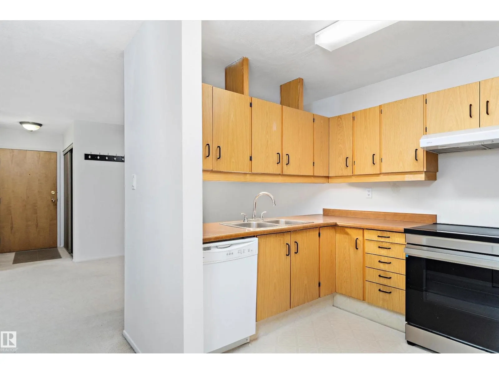 #105 32 ALPINE PL