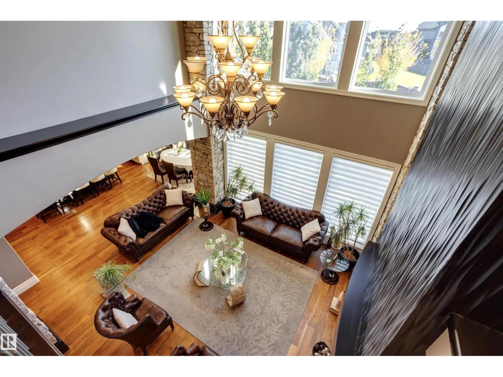 2807 WHEATON DR NW