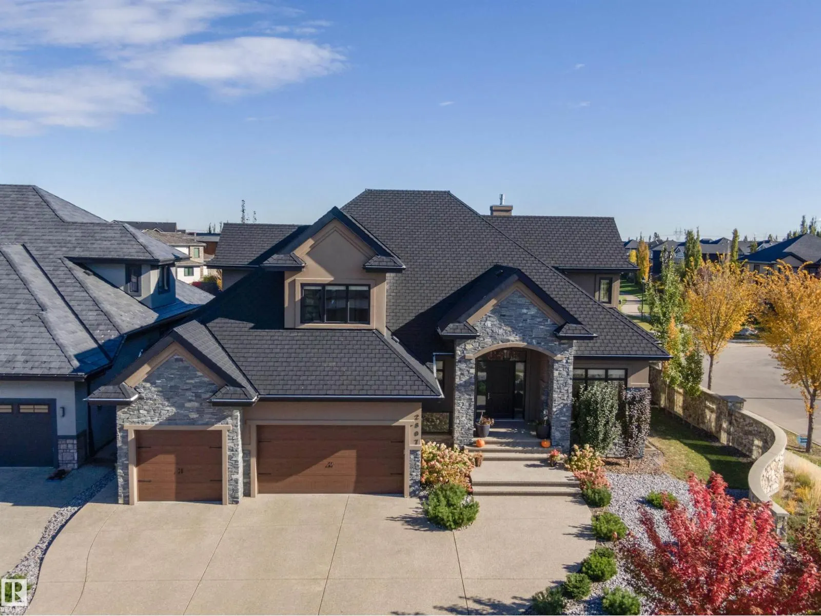 2807 WHEATON DR NW