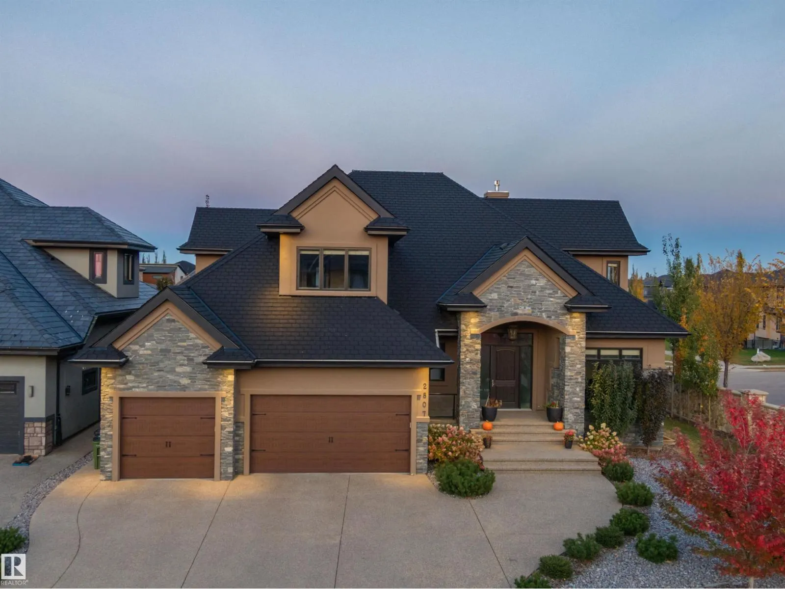 2807 WHEATON DR NW