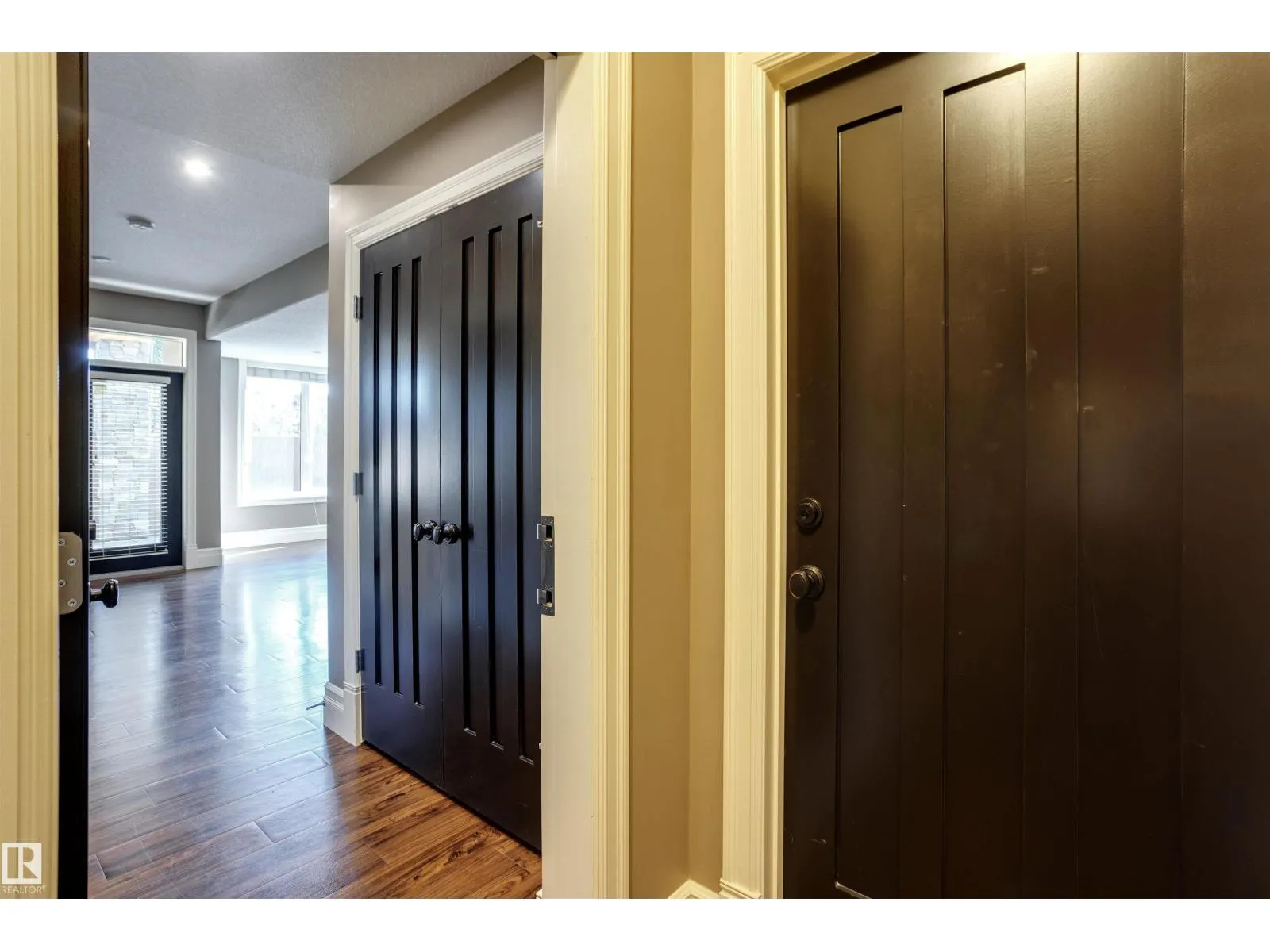 2807 WHEATON DR NW