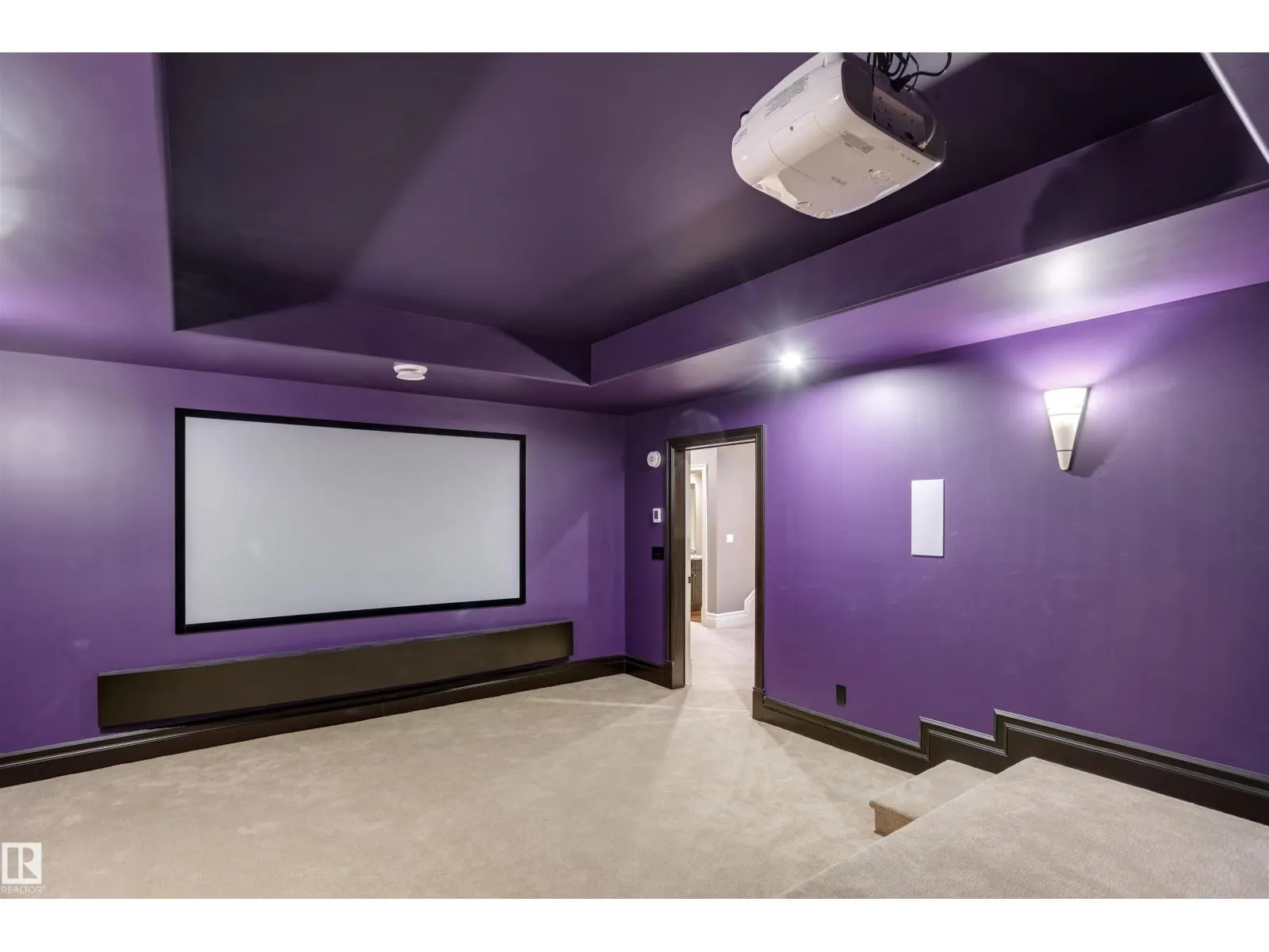 2807 WHEATON DR NW