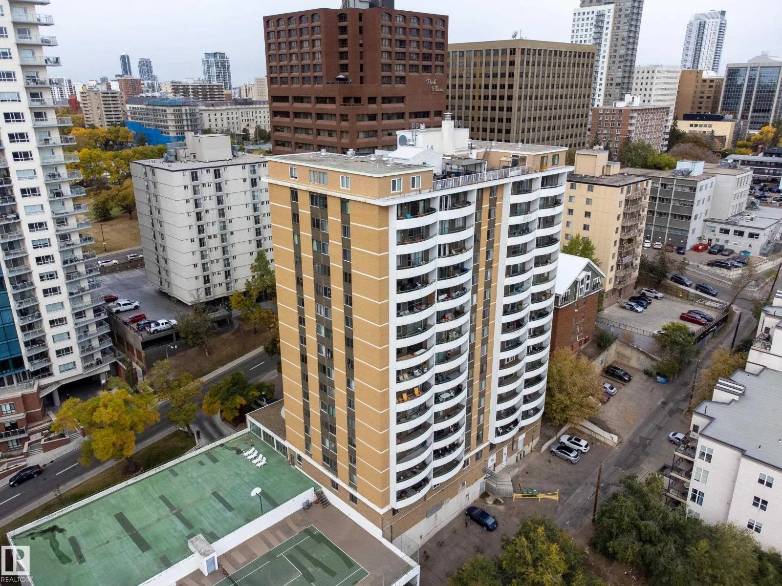 #1403 9725 106 ST NW