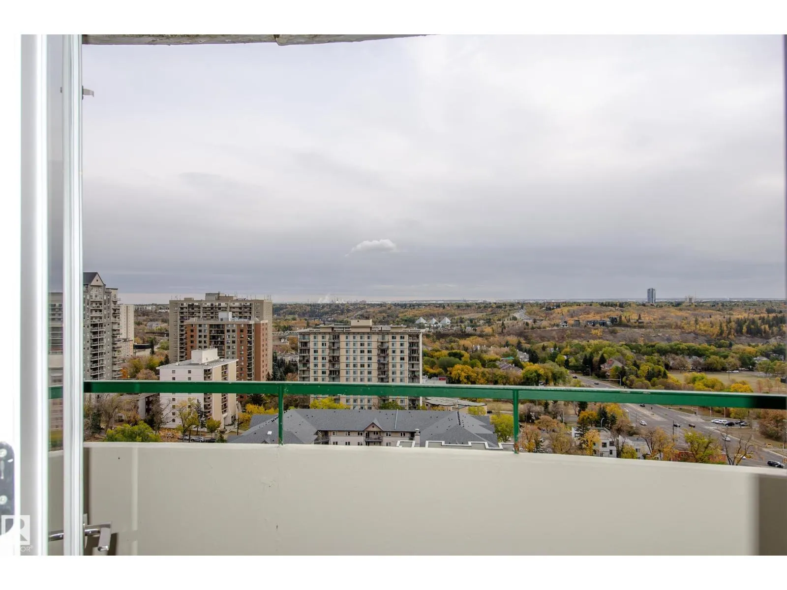 #1403 9725 106 ST NW