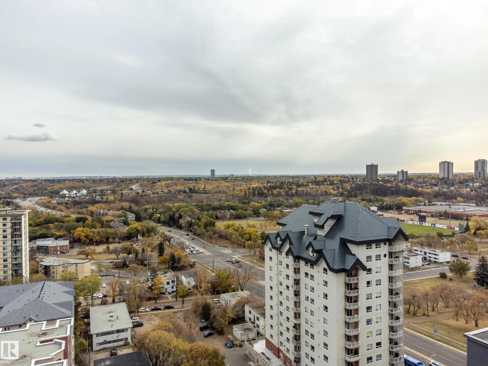 #1403 9725 106 ST NW