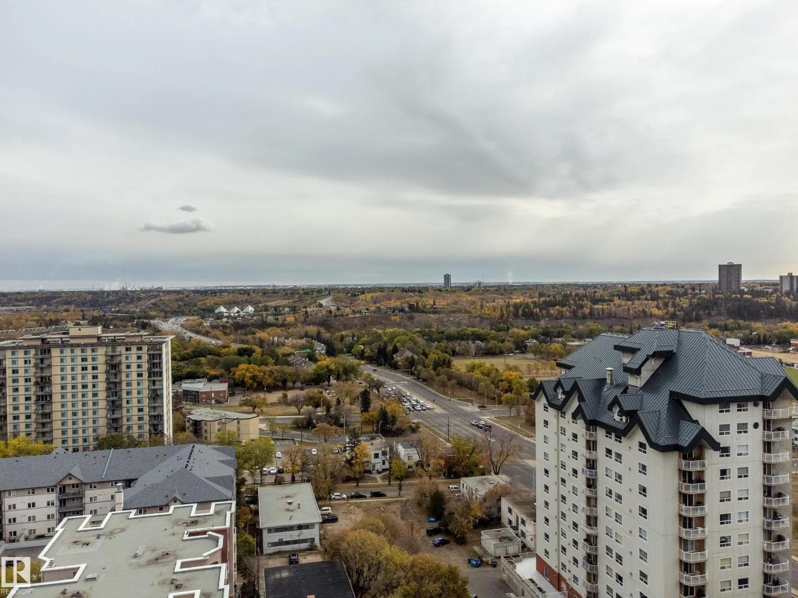 #1403 9725 106 ST NW