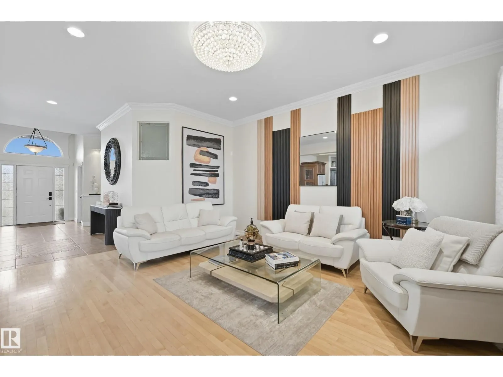 16412 73 ST NW