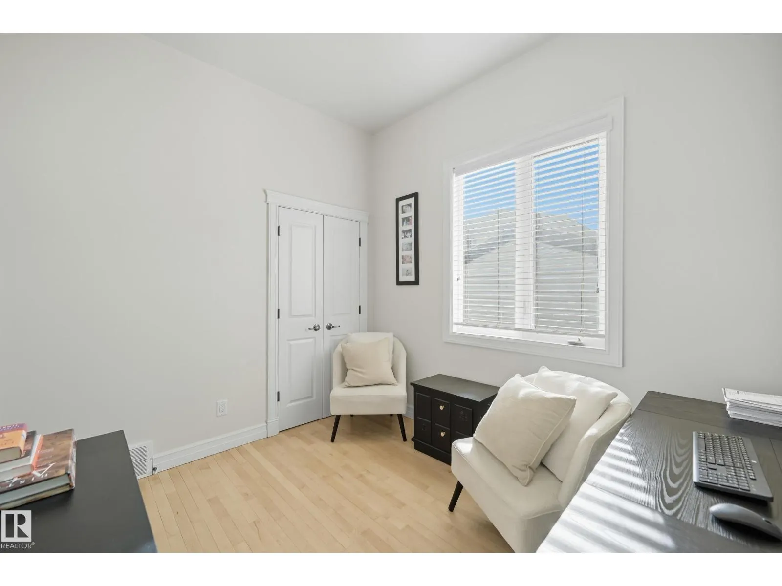 16412 73 ST NW