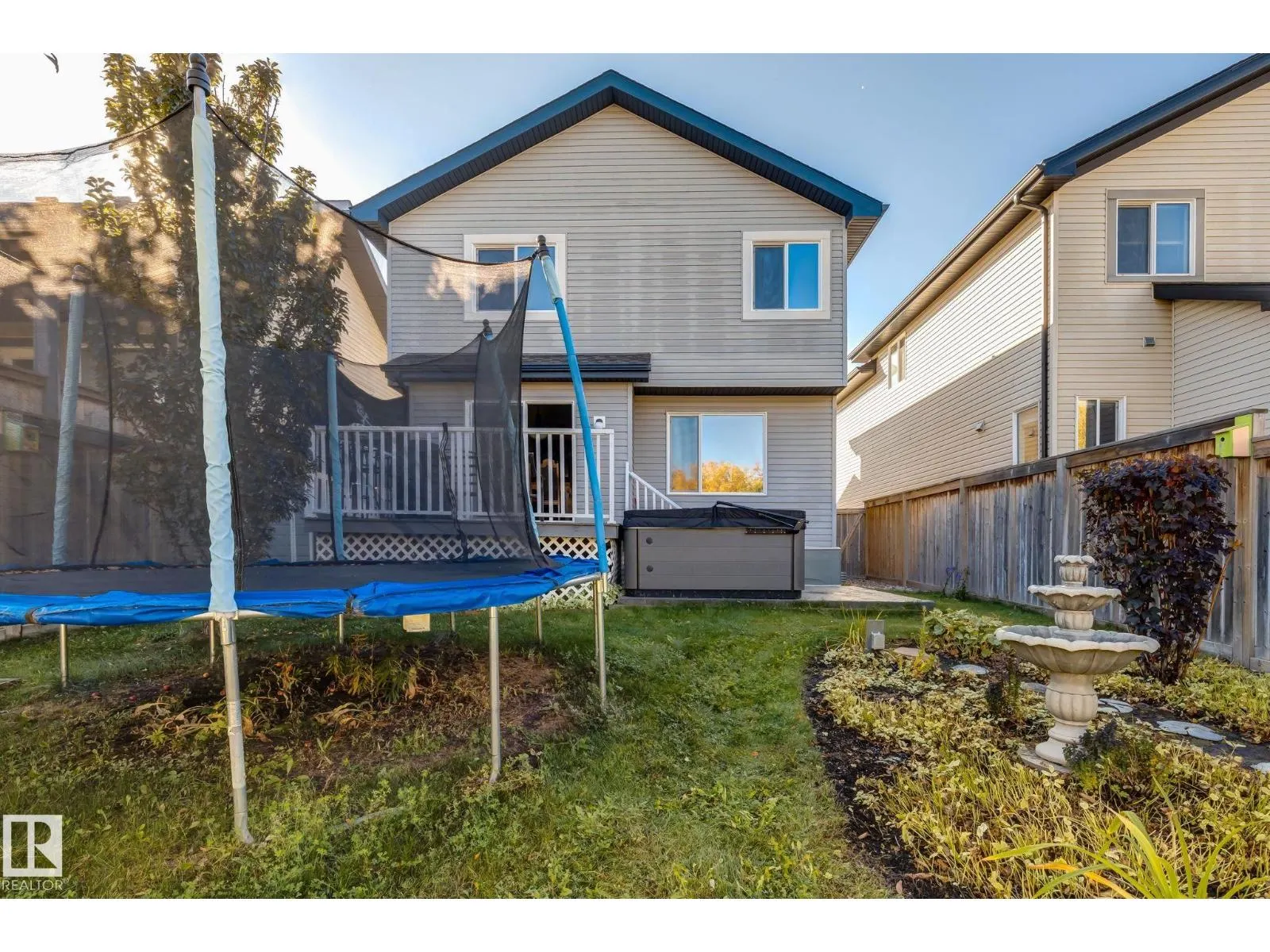 182 WELLINGTON PL