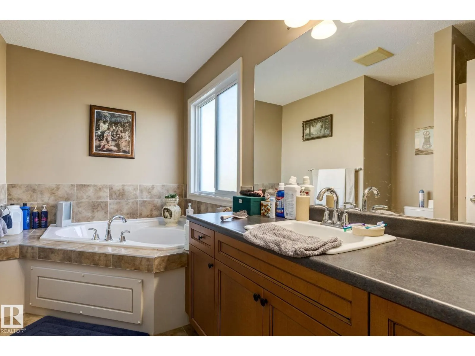182 WELLINGTON PL