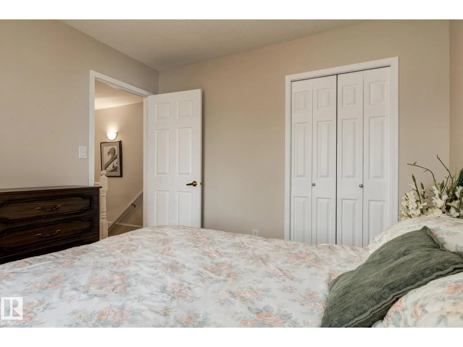 #22 201 BOTHWELL DR