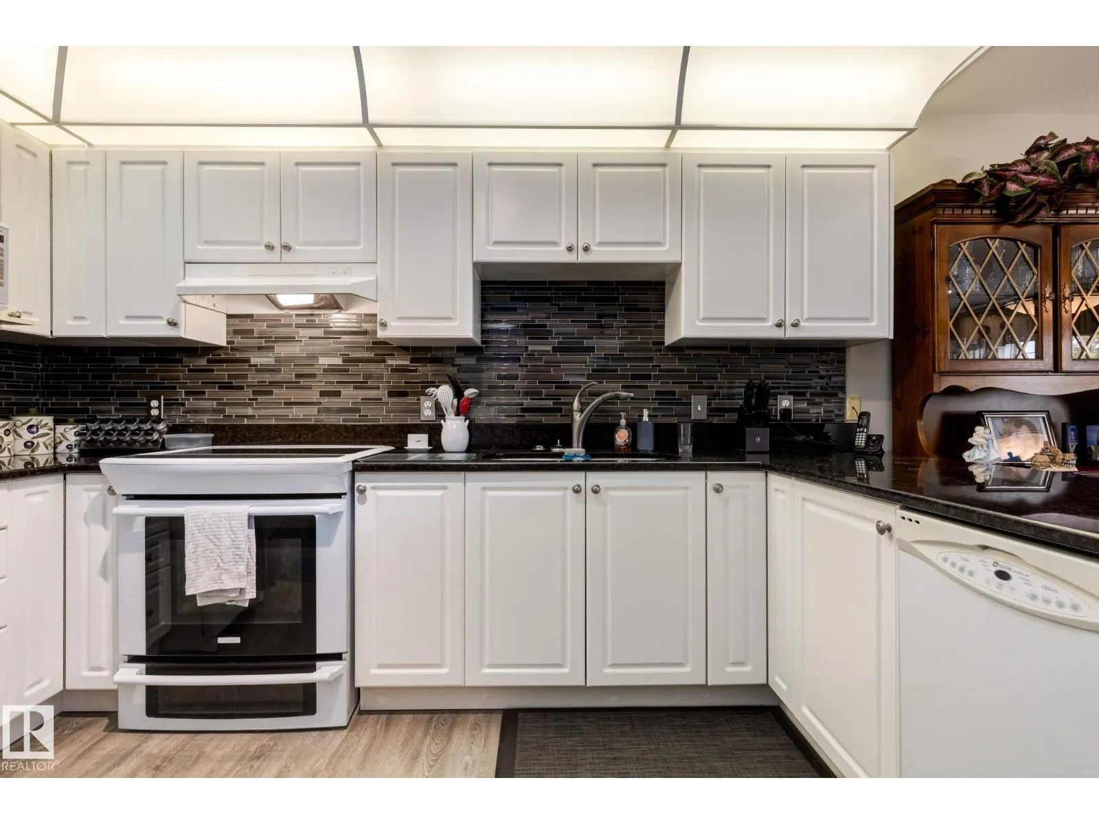 #22 201 BOTHWELL DR
