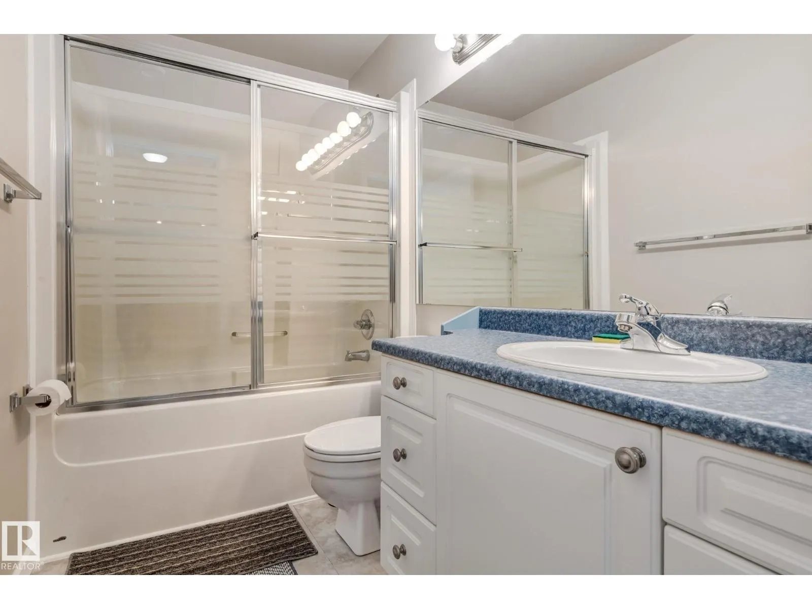 #22 201 BOTHWELL DR