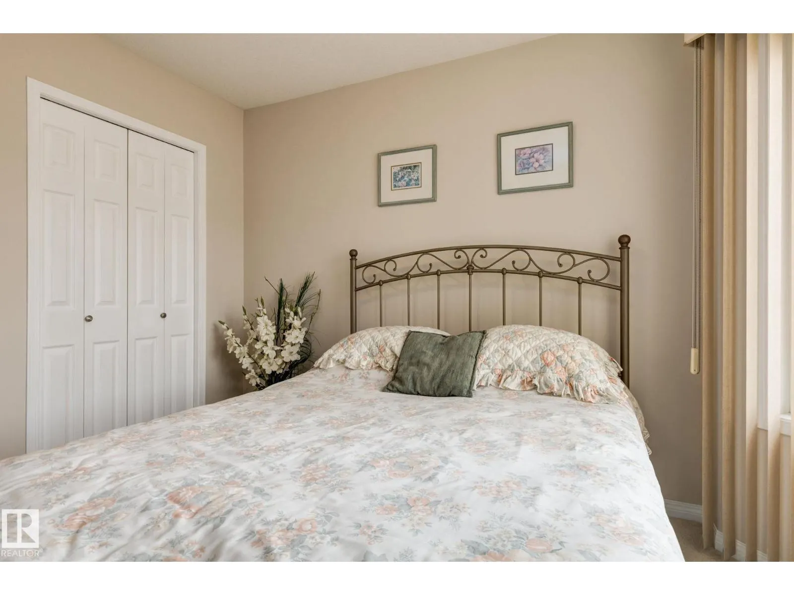 #22 201 BOTHWELL DR