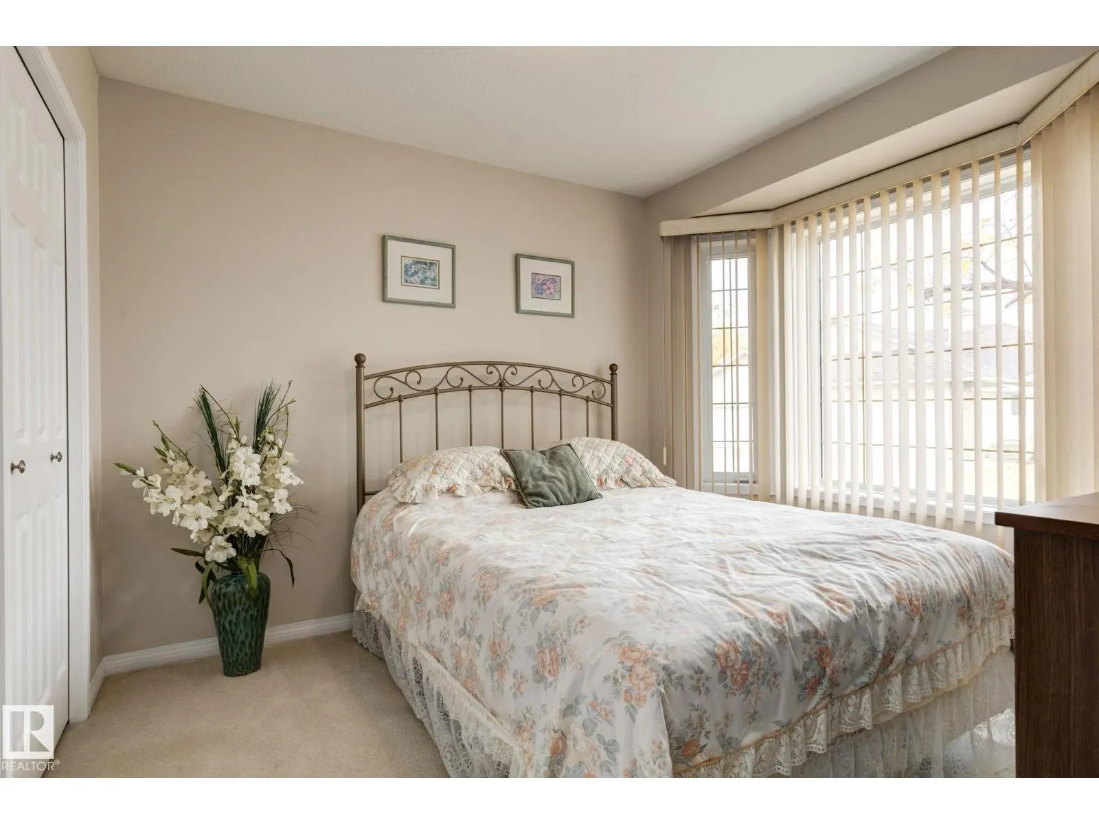 #22 201 BOTHWELL DR