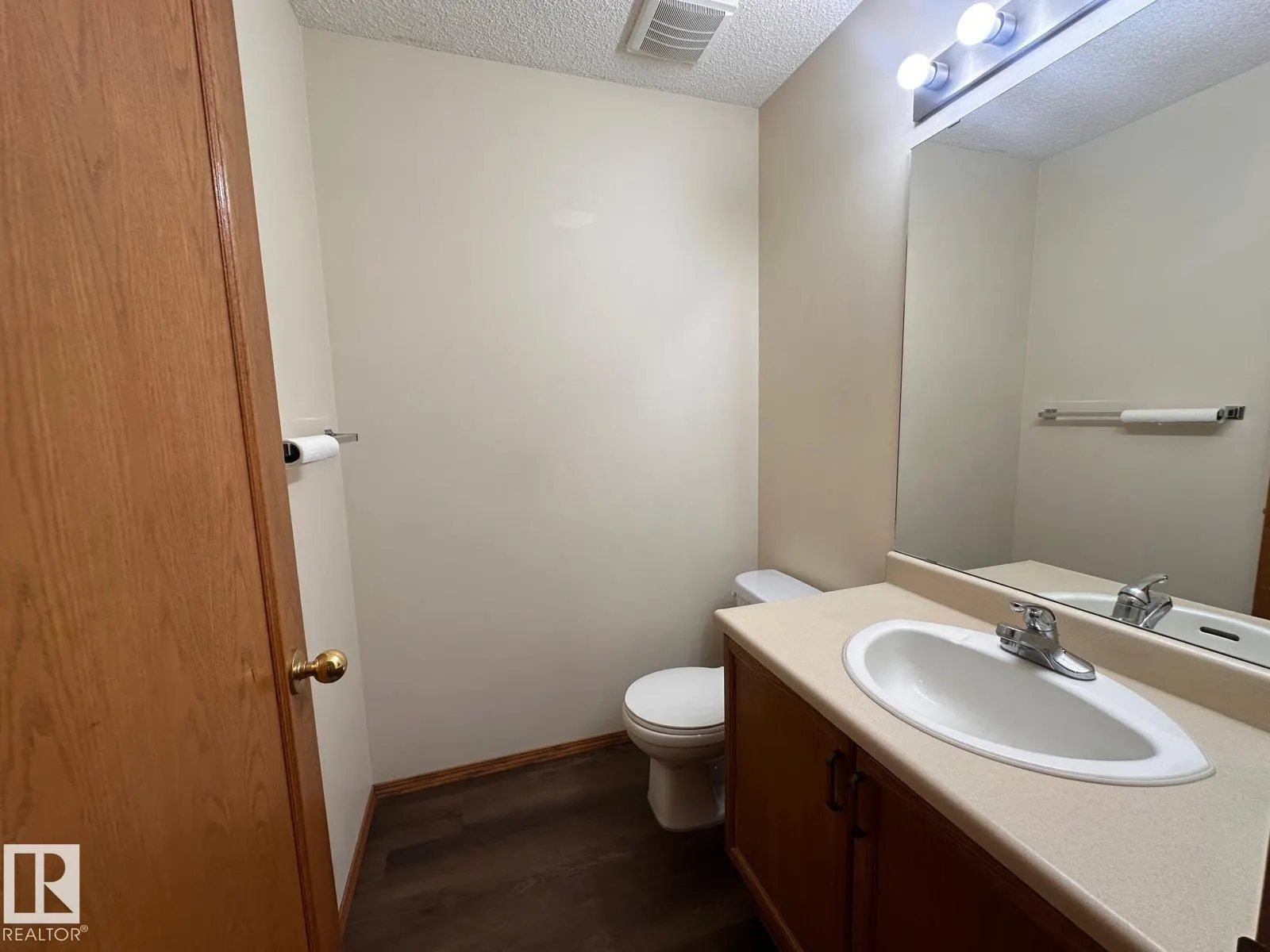 2331 37B AV NW