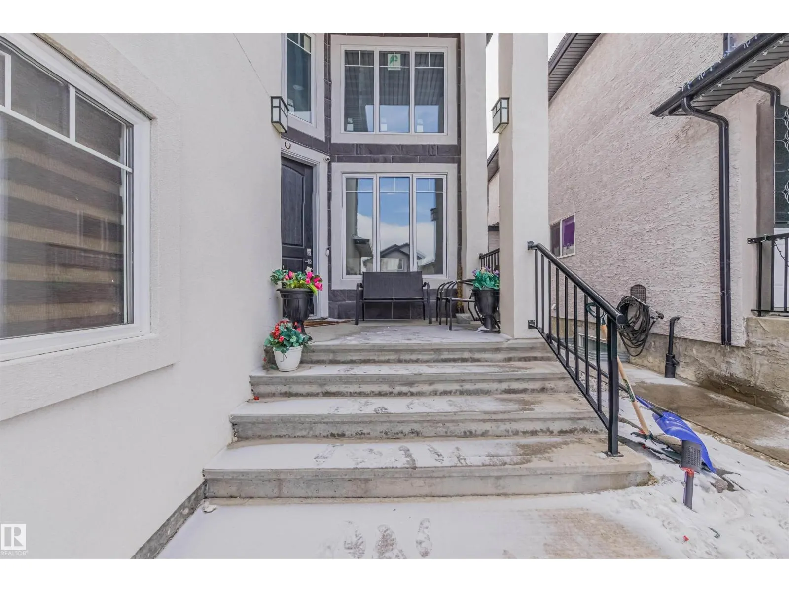 16724 61 ST NW