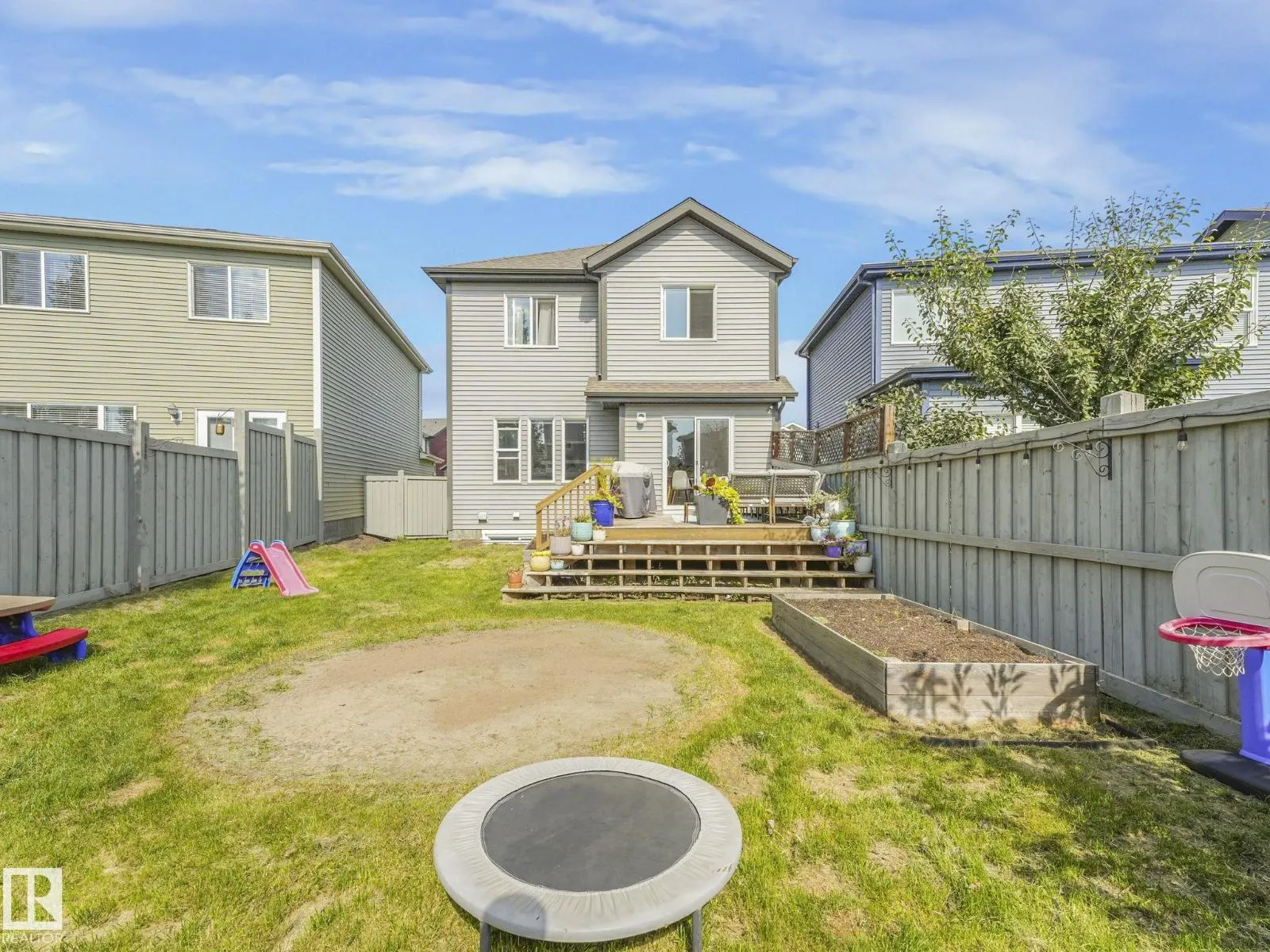22119 87 AV NW