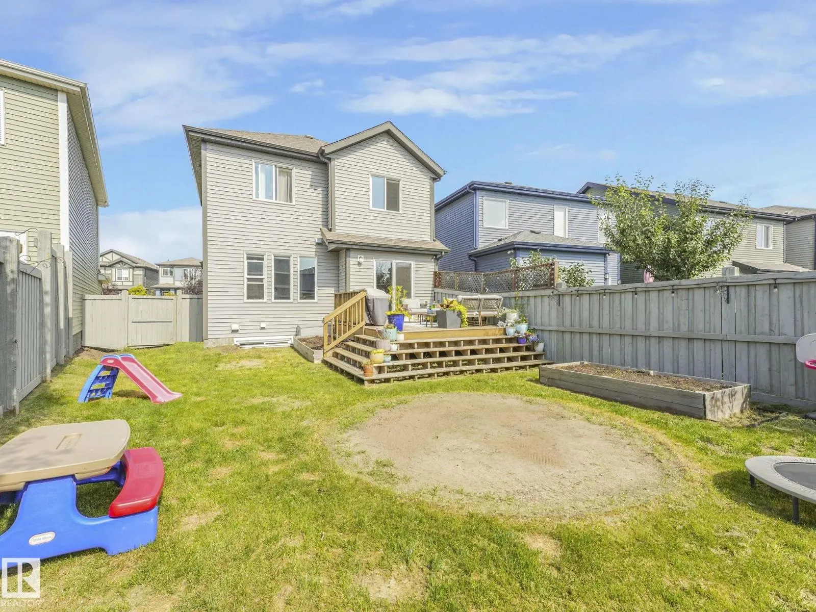 22119 87 AV NW