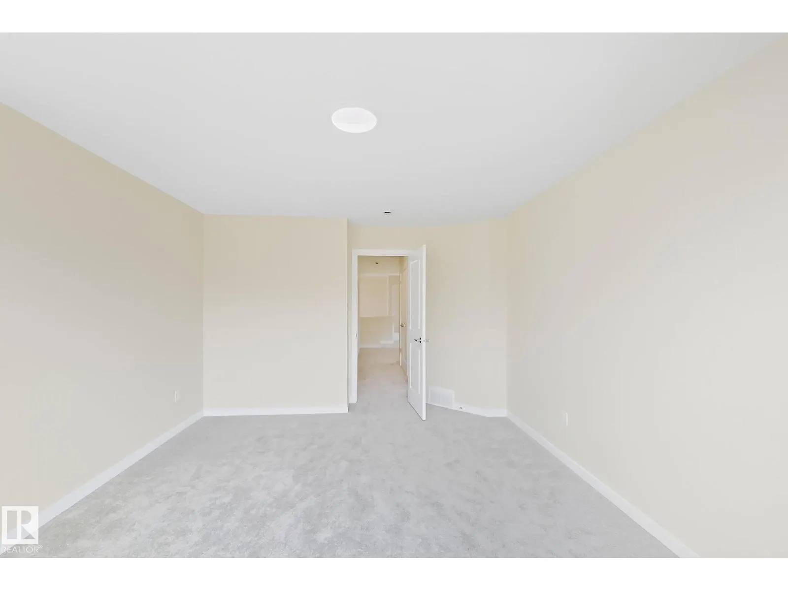 4856 HAWTHRON BN SW