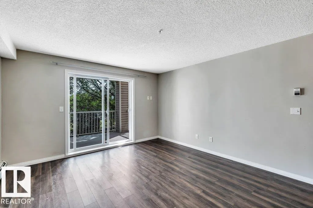 #2314 11214 80 ST NW