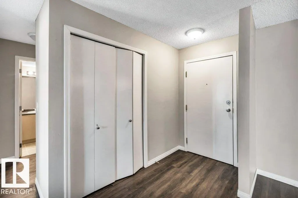 #2314 11214 80 ST NW