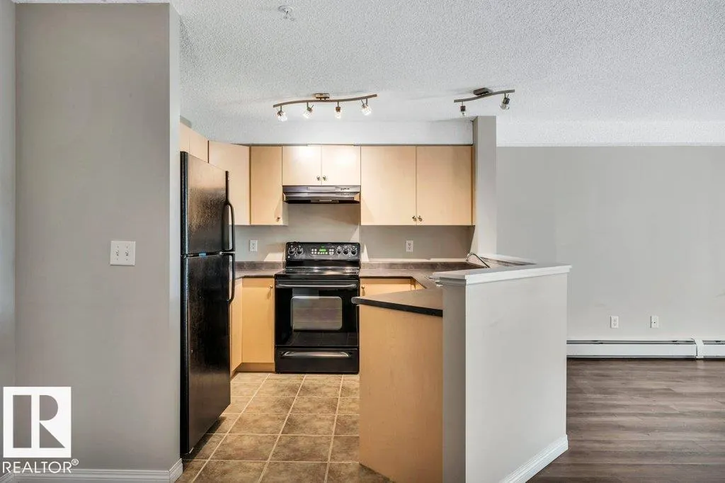#2314 11214 80 ST NW