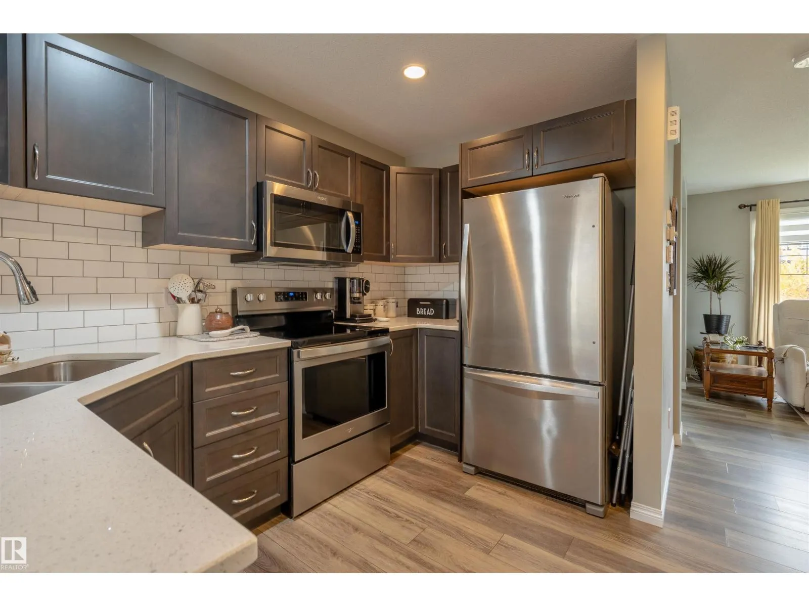 4437 38 ST