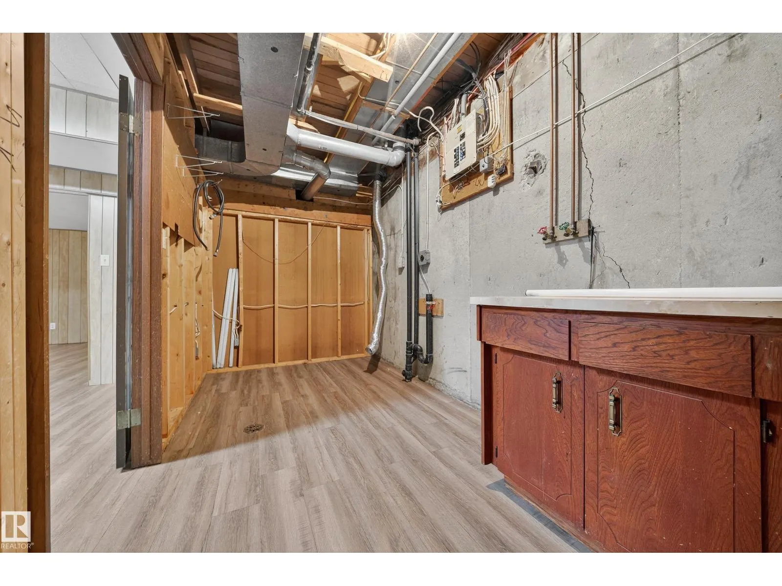 10313 150 ST NW