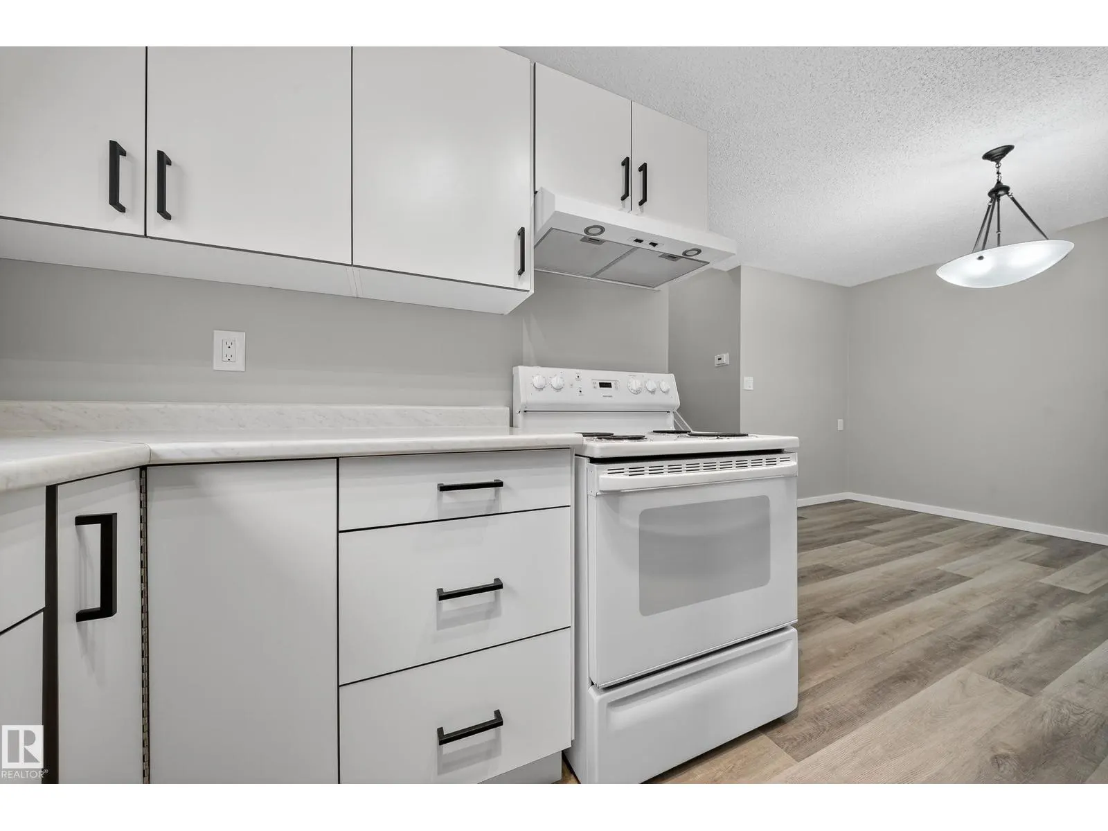 10313 150 ST NW