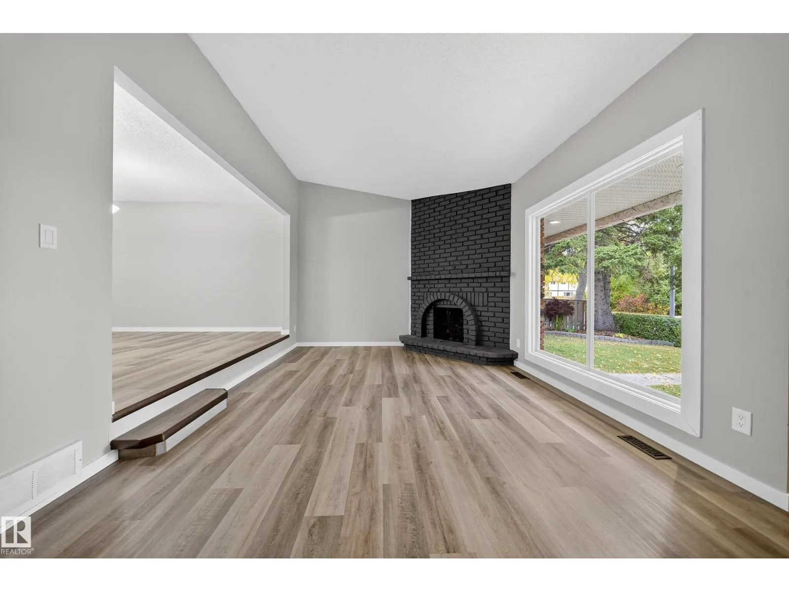 10313 150 ST NW