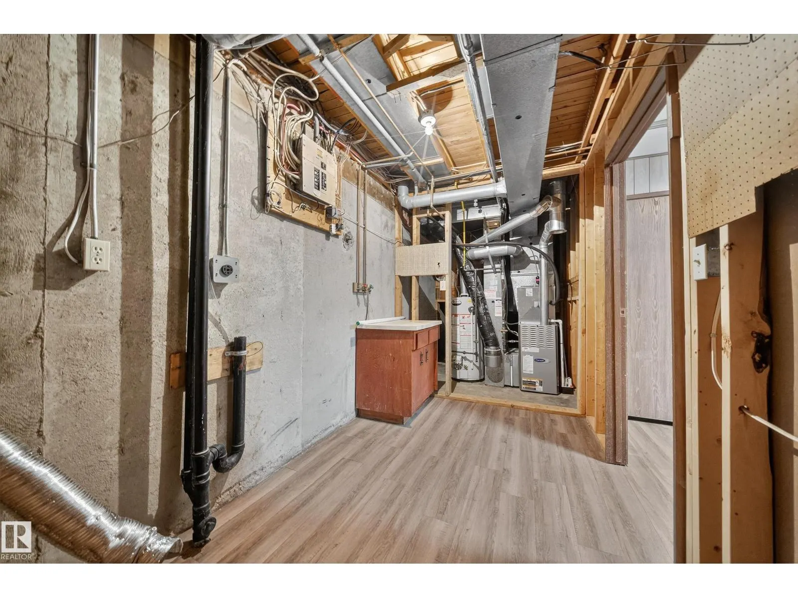 10313 150 ST NW