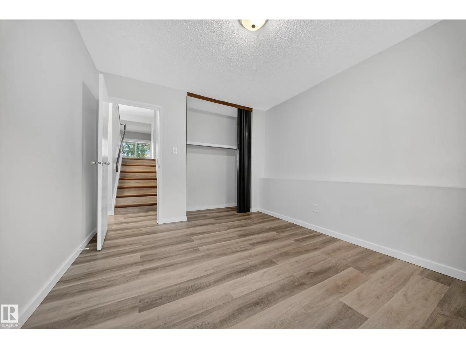 10313 150 ST NW