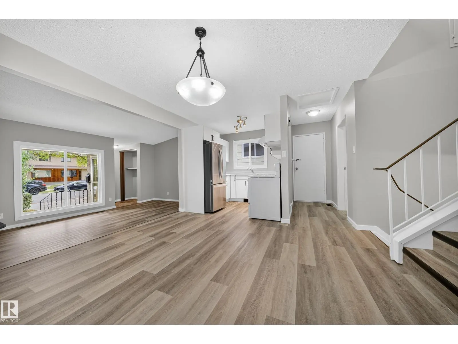 10313 150 ST NW