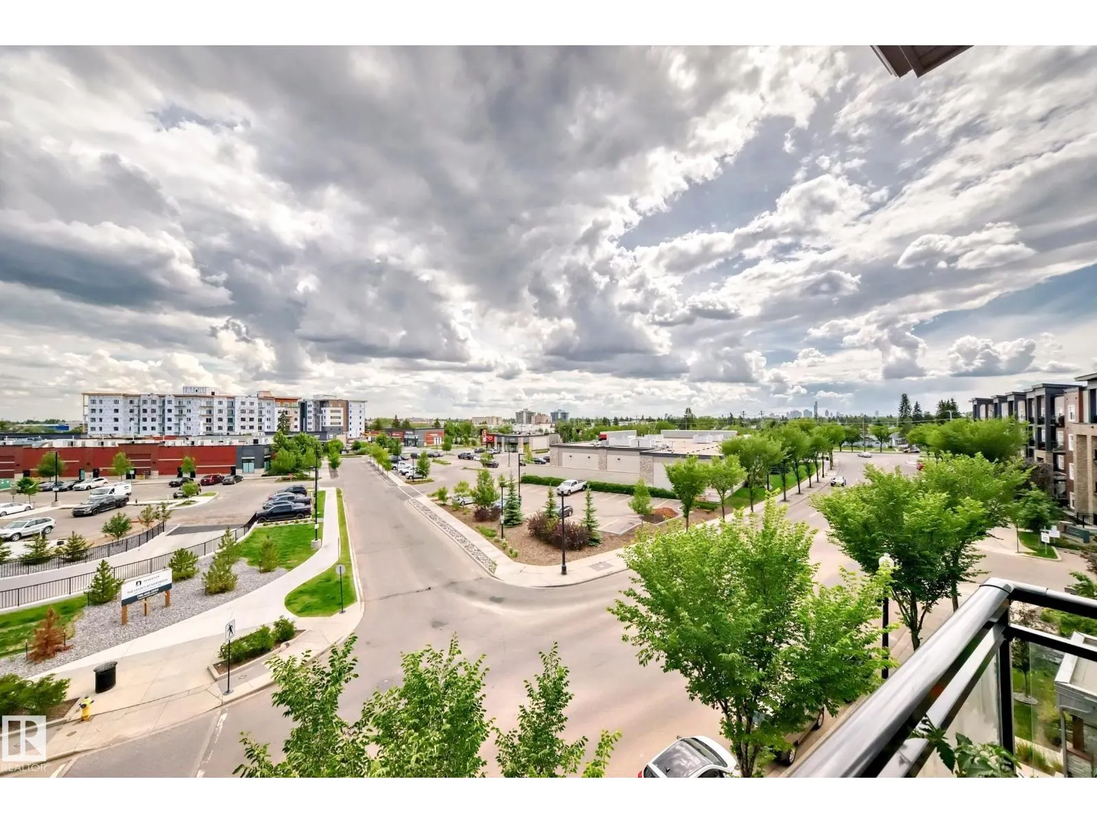 #421 524 GRIESBACH PR NW
