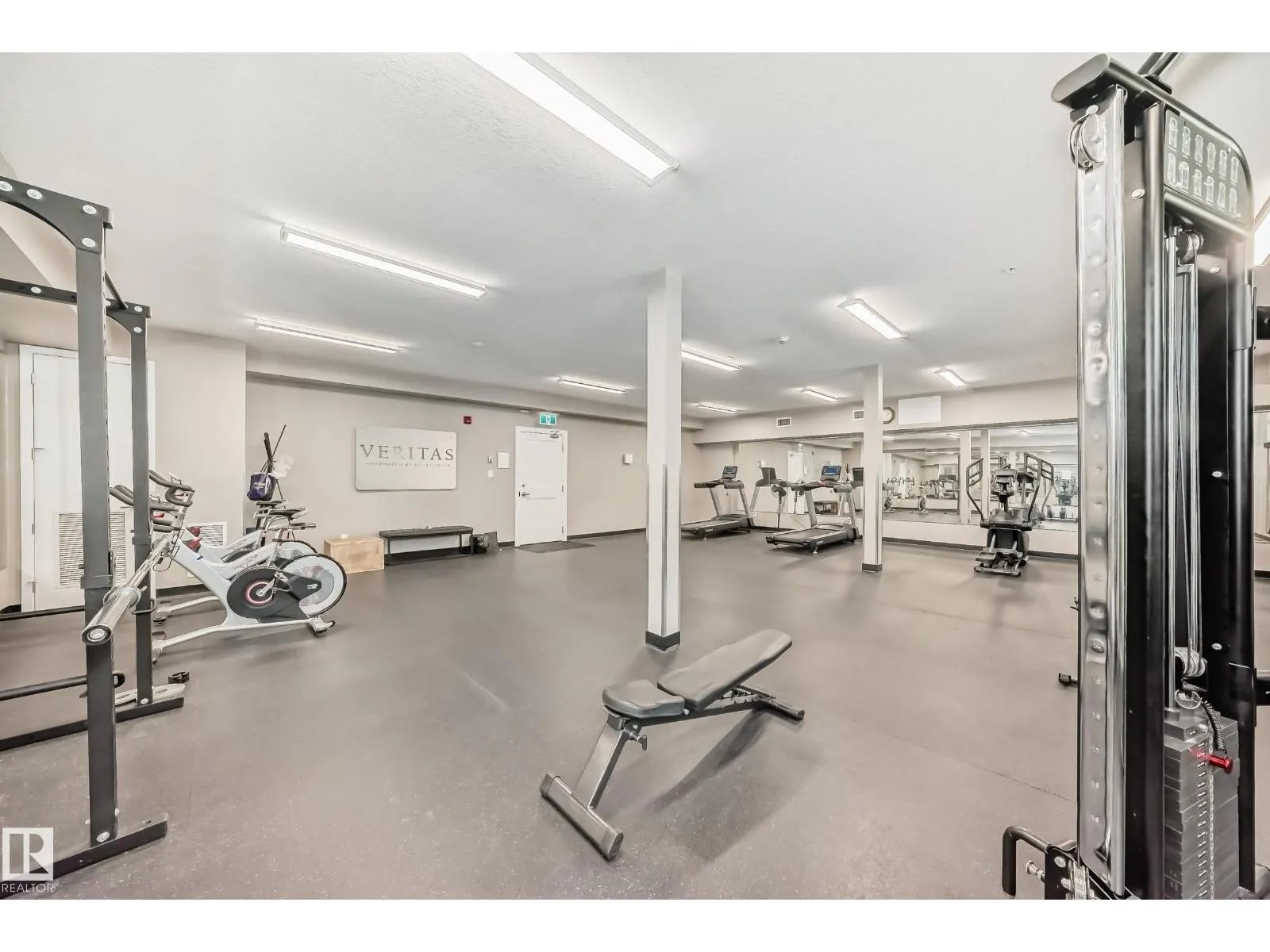 #421 524 GRIESBACH PR NW