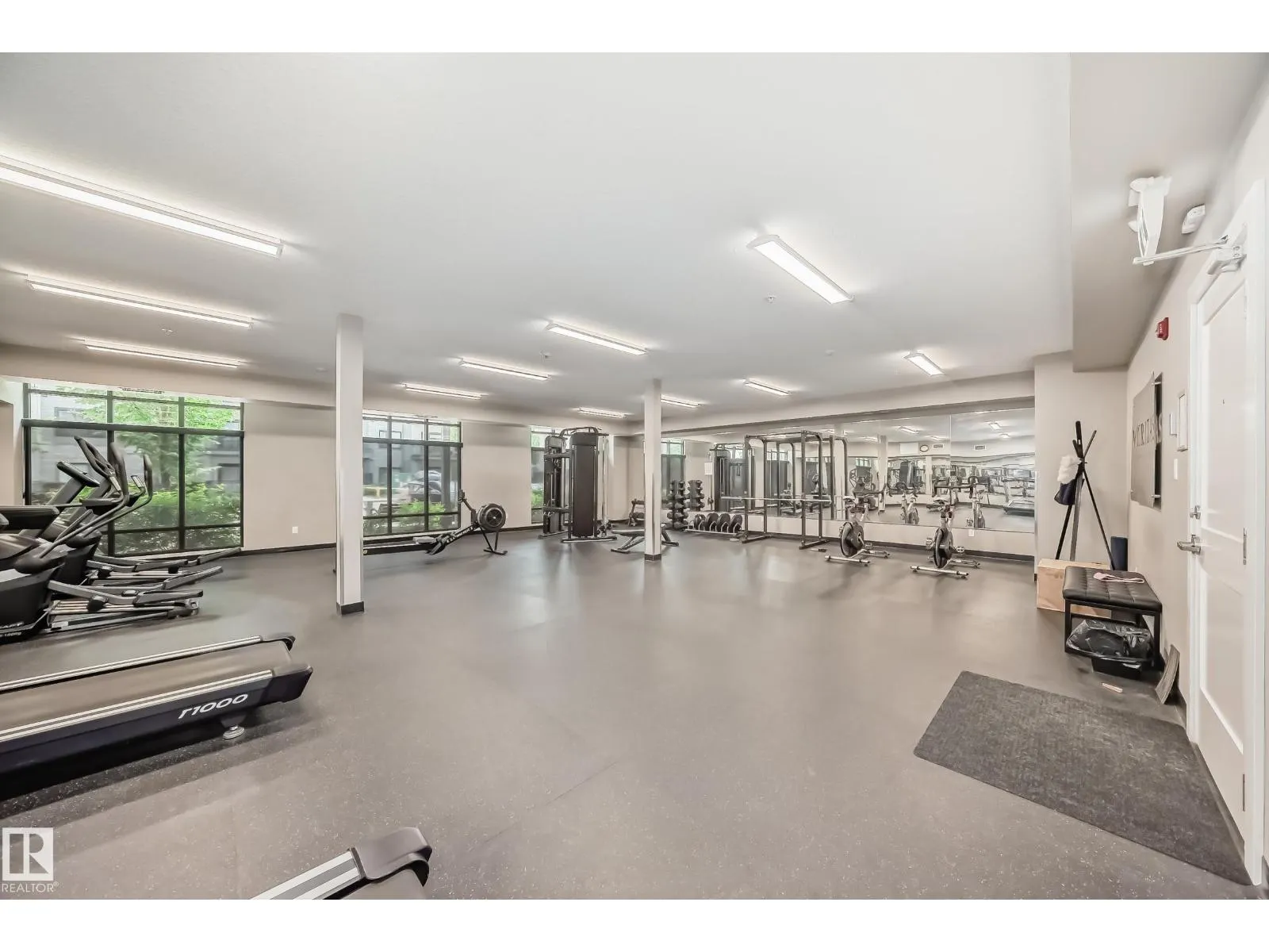 #421 524 GRIESBACH PR NW