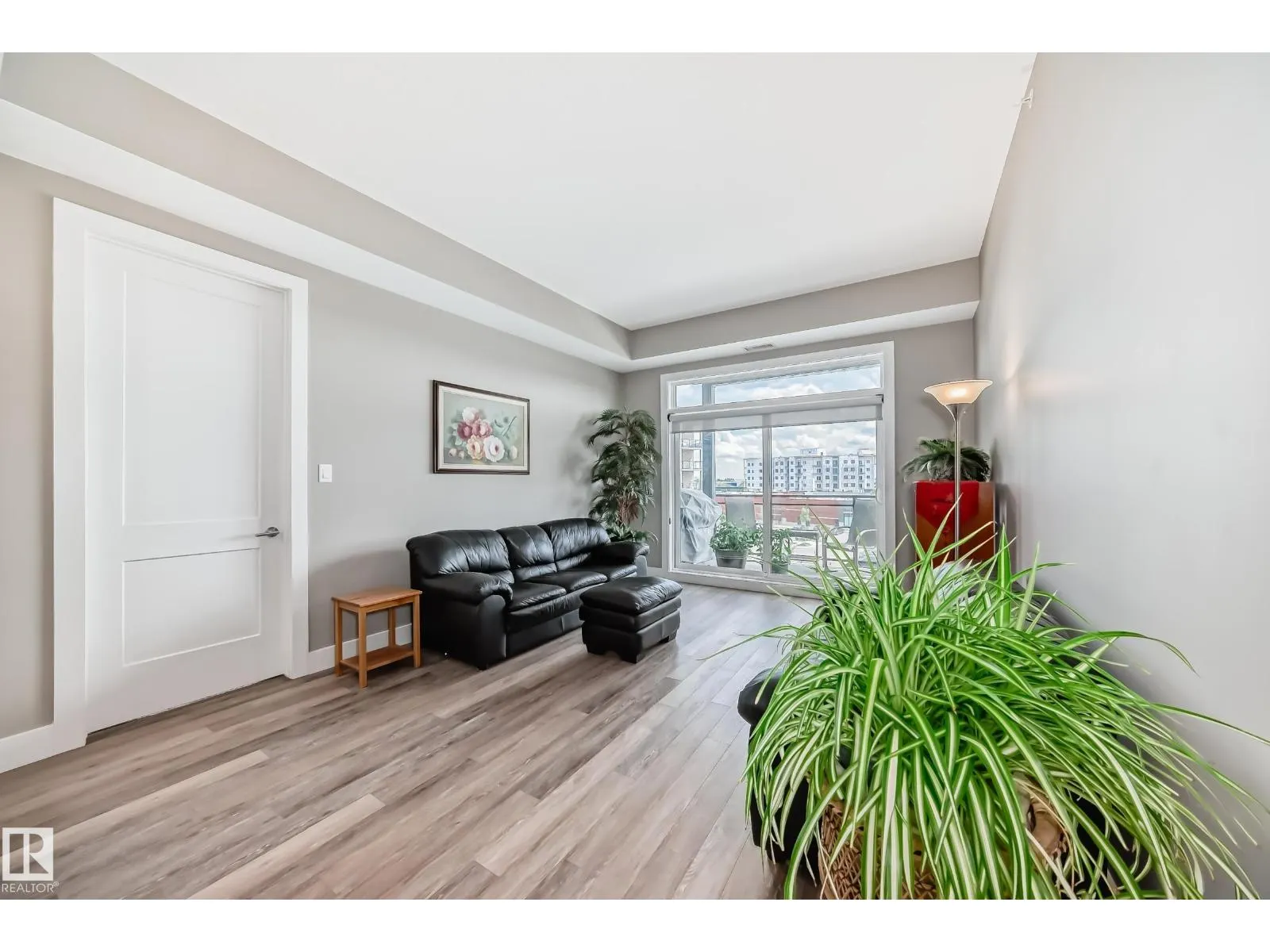 #421 524 GRIESBACH PR NW