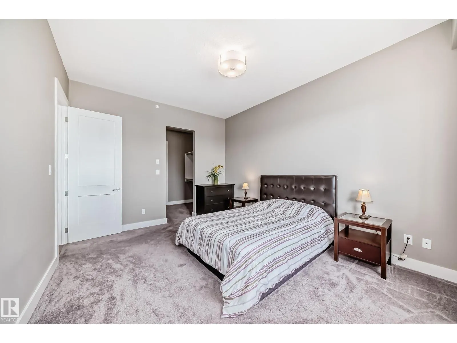 #421 524 GRIESBACH PR NW