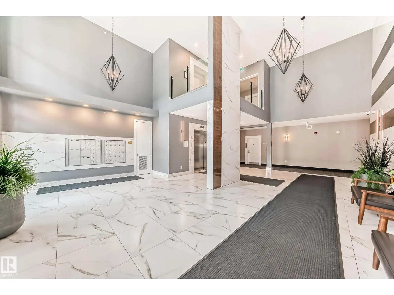 #421 524 GRIESBACH PR NW