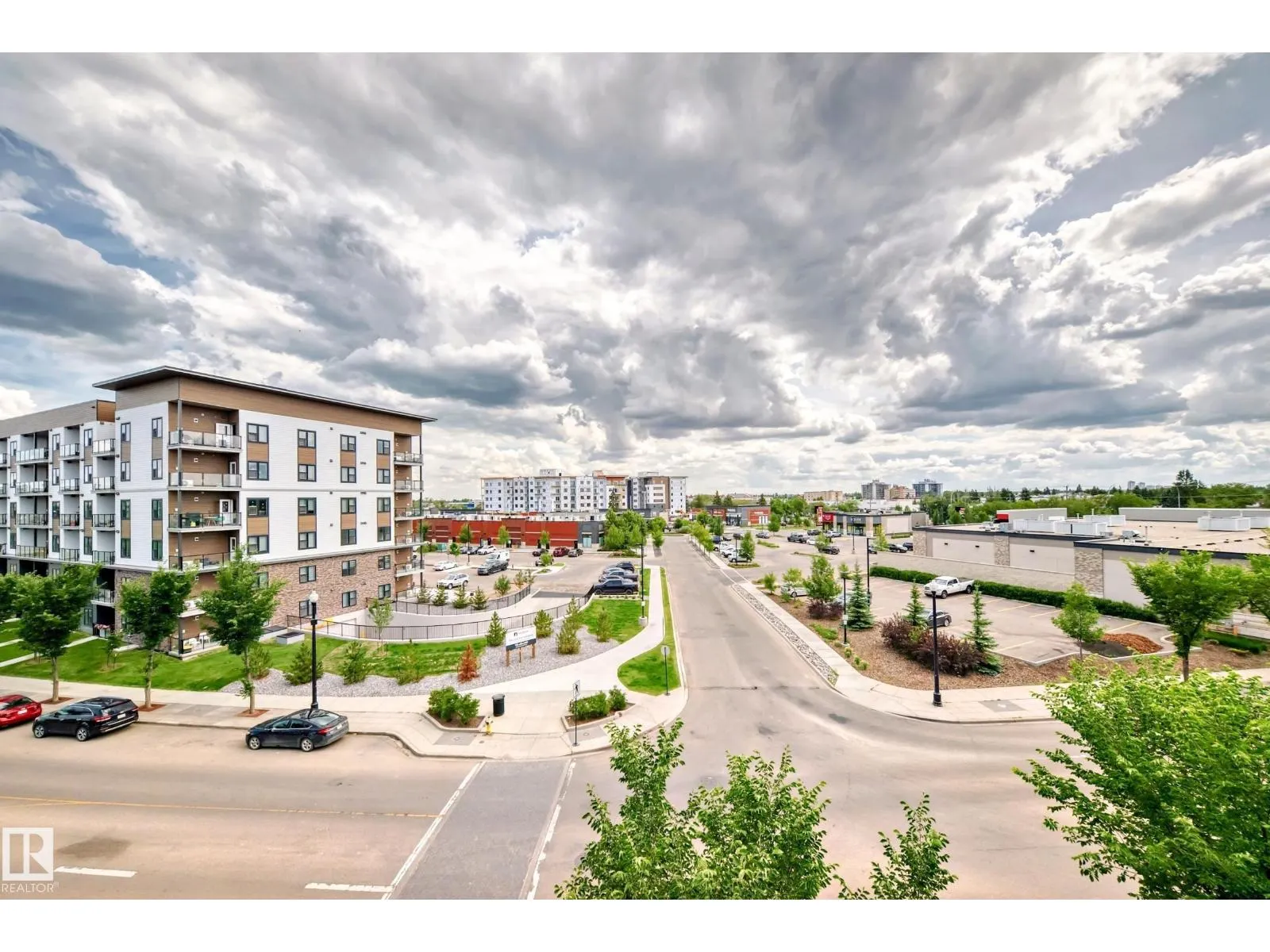 #421 524 GRIESBACH PR NW