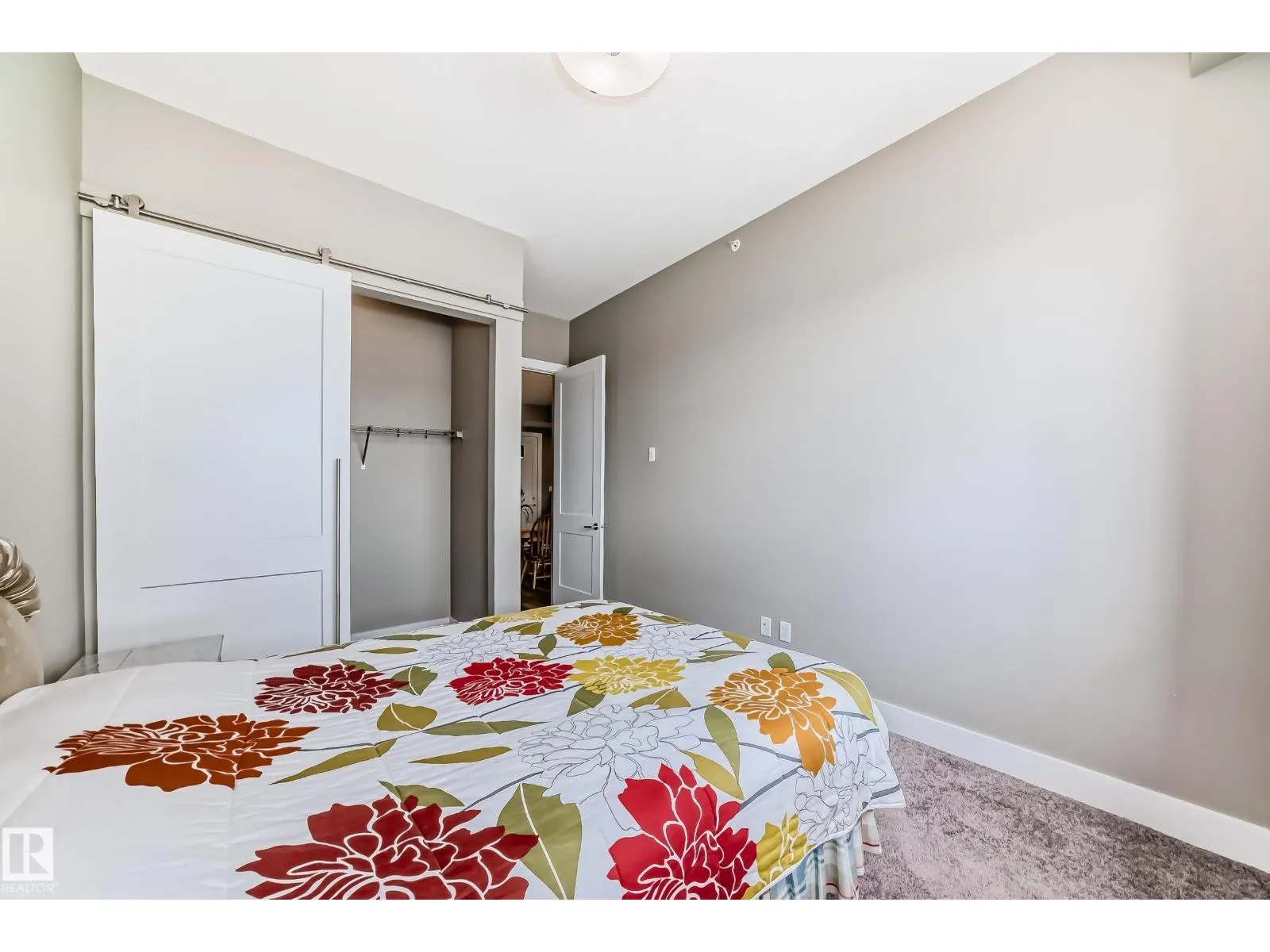 #421 524 GRIESBACH PR NW
