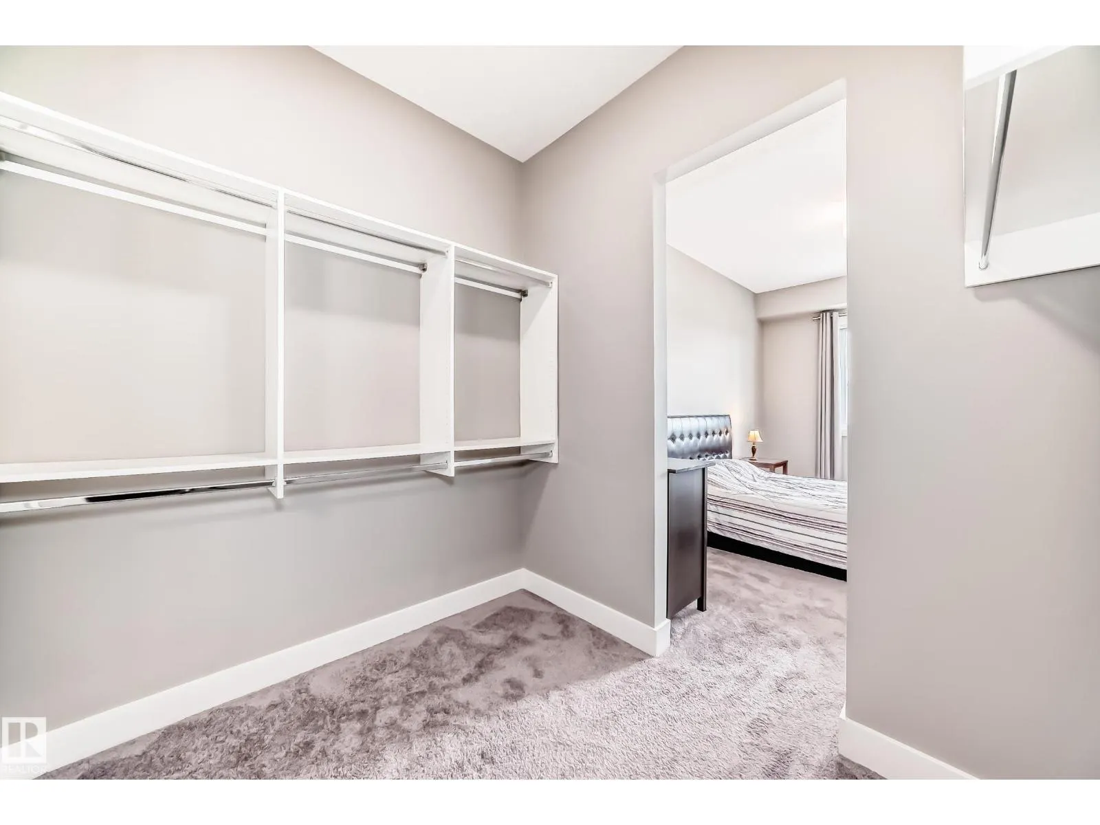 #421 524 GRIESBACH PR NW