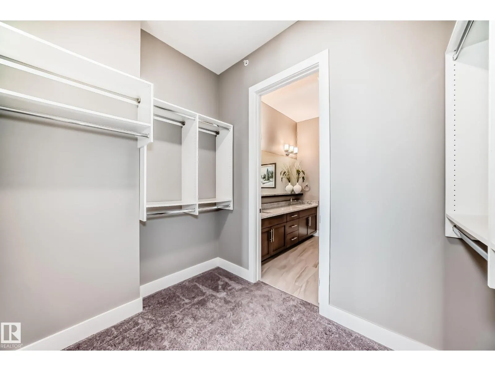 #421 524 GRIESBACH PR NW