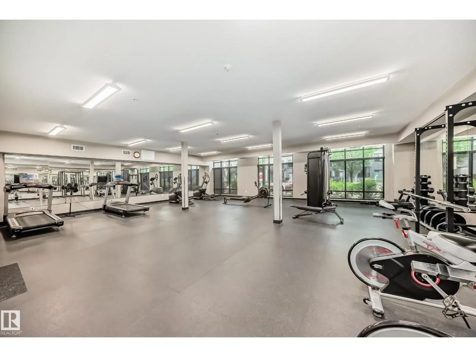 #421 524 GRIESBACH PR NW