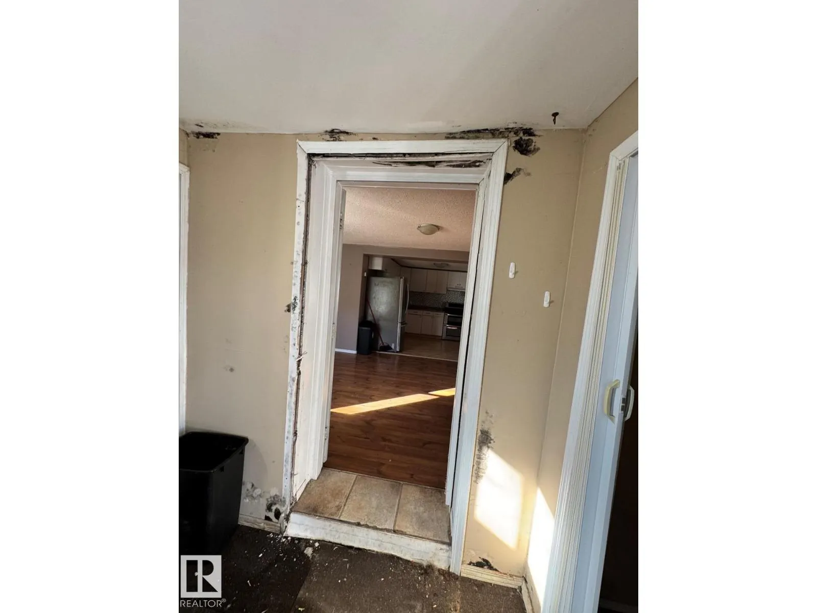 #1126 10770 Winterburn Rd NW