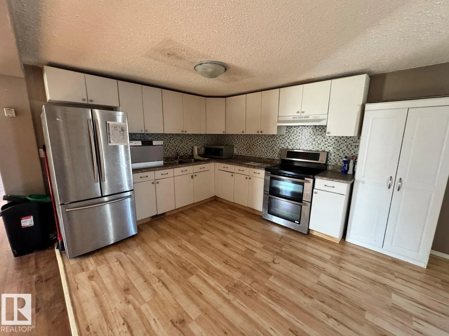 #1126 10770 Winterburn Rd NW
