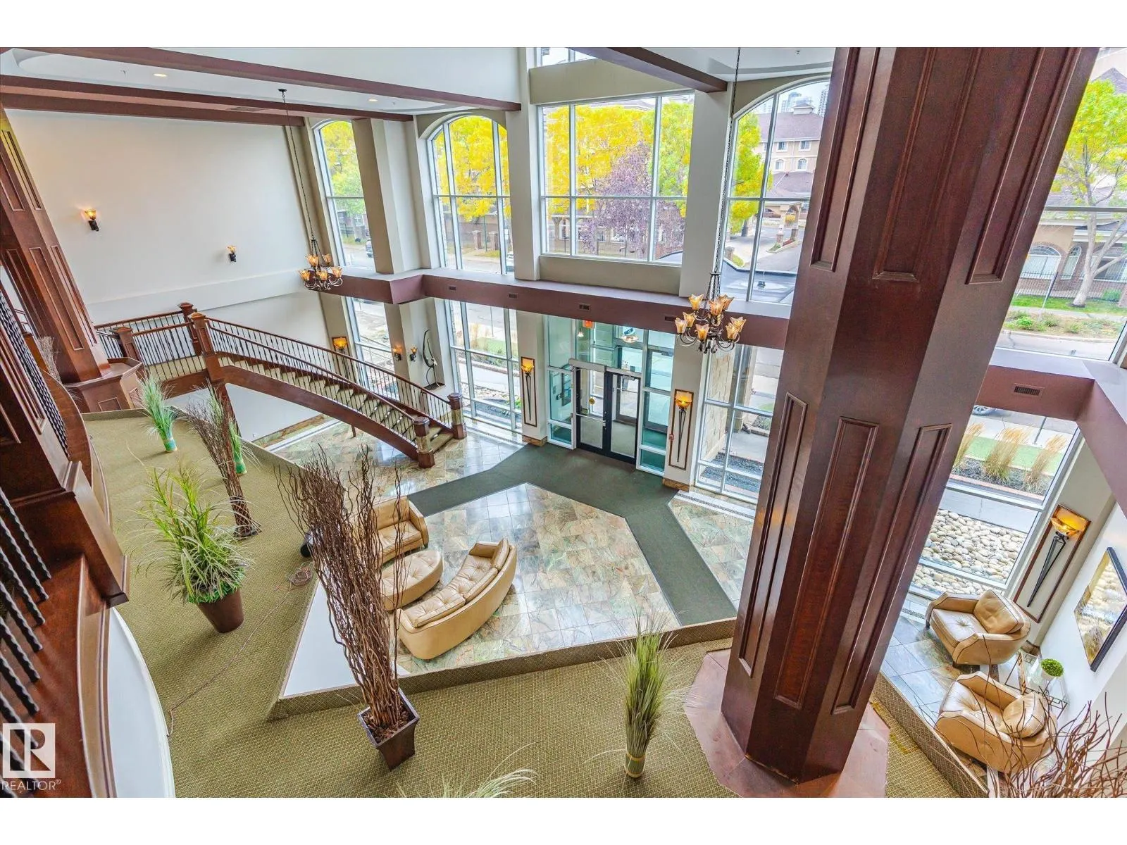 #304 10142 111 ST NW