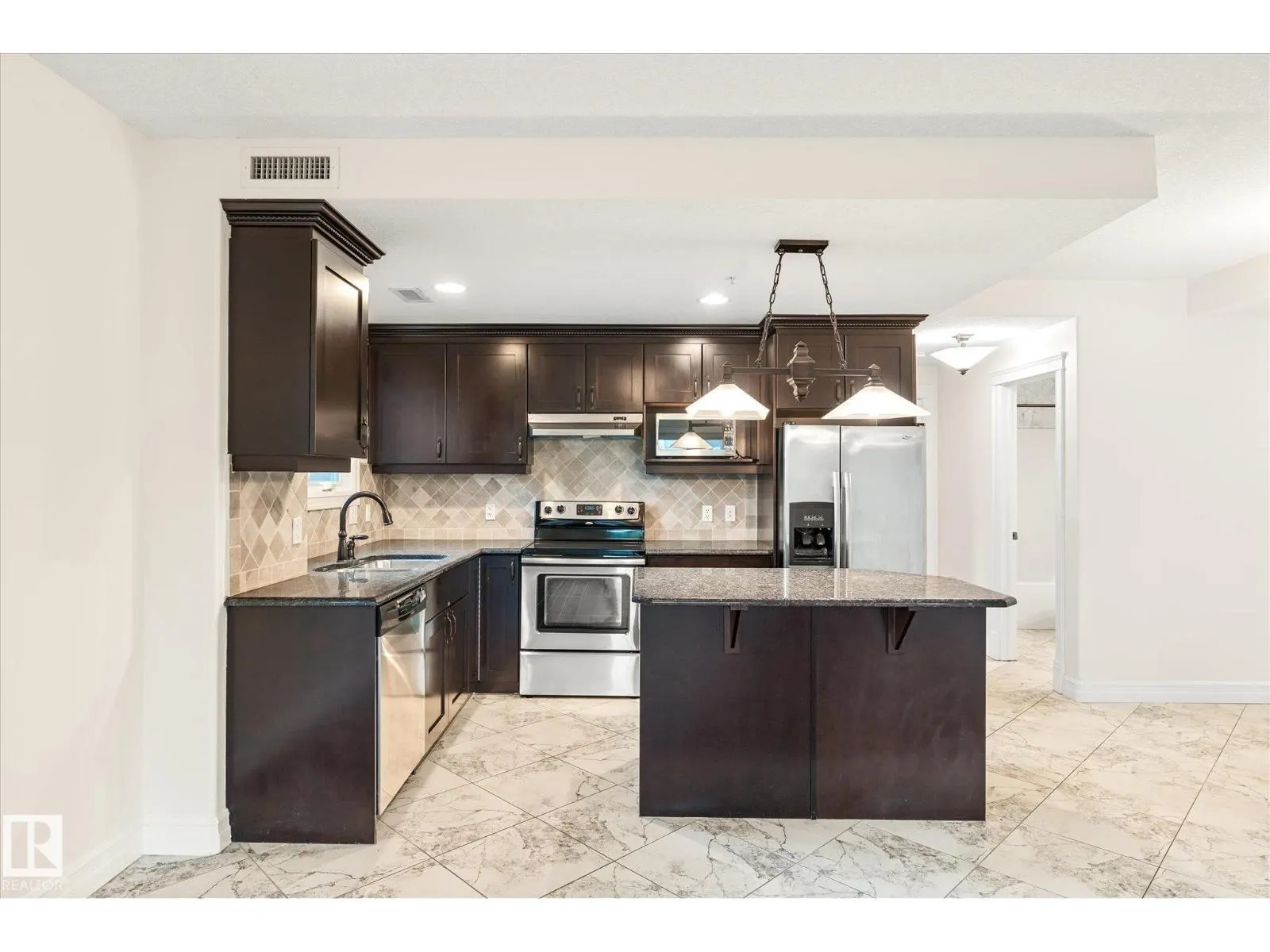 #304 10142 111 ST NW